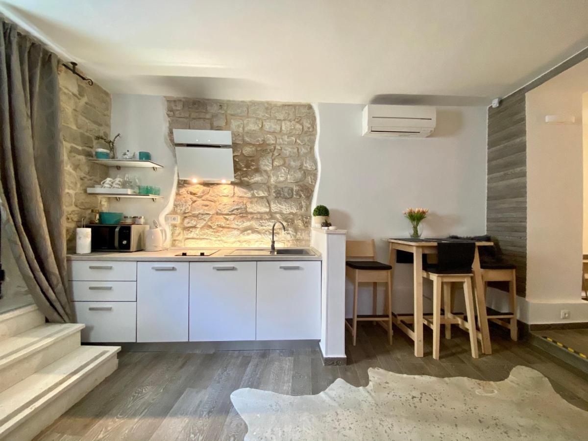 Apartments & Rooms Dujam Split Ngoại thất bức ảnh